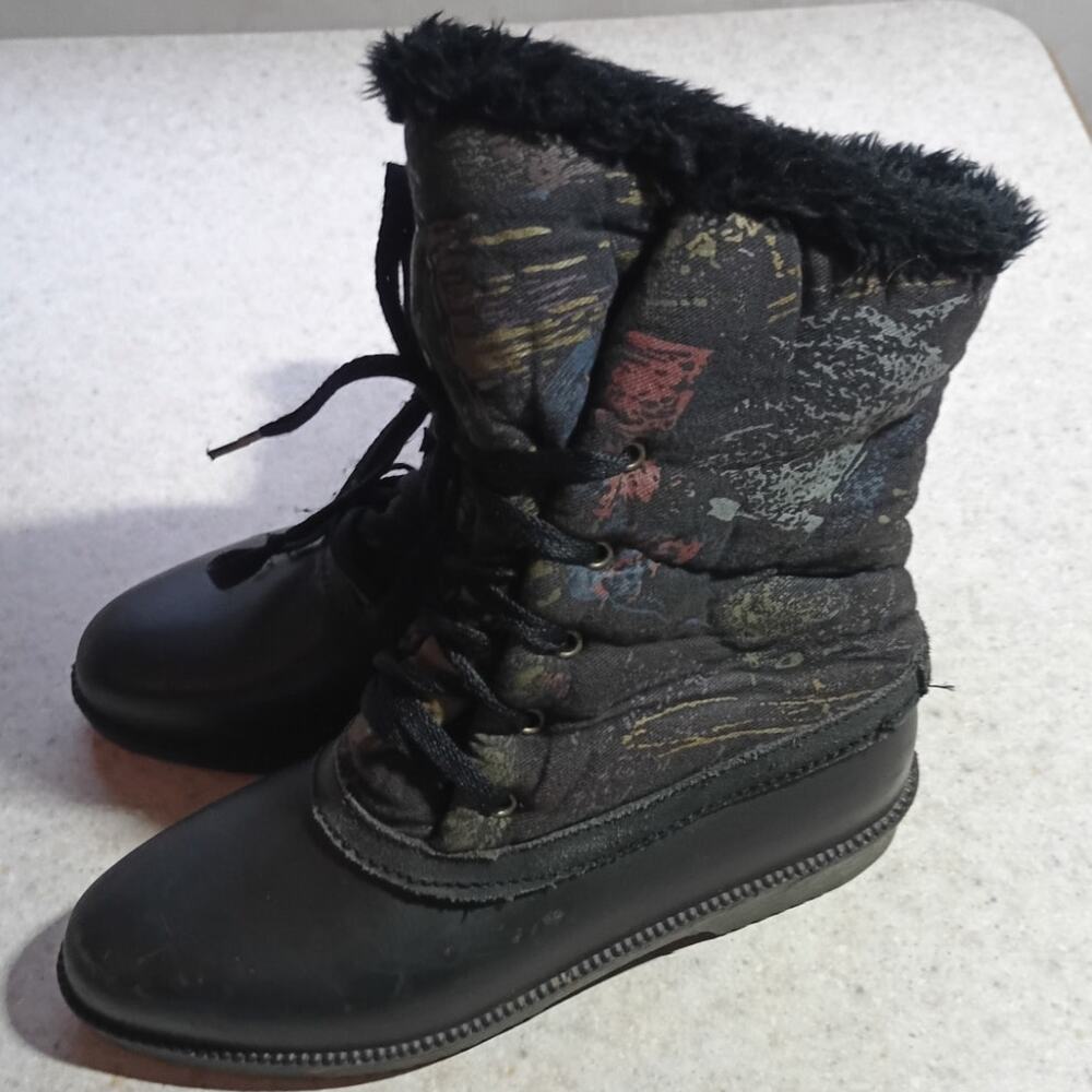 Vintage 90s Tundra Snow Boots 7 Après Ski CabinCore Tapestry Canada Sherpa Lined